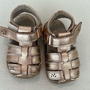 See Kai Run Gold Sandal size 4